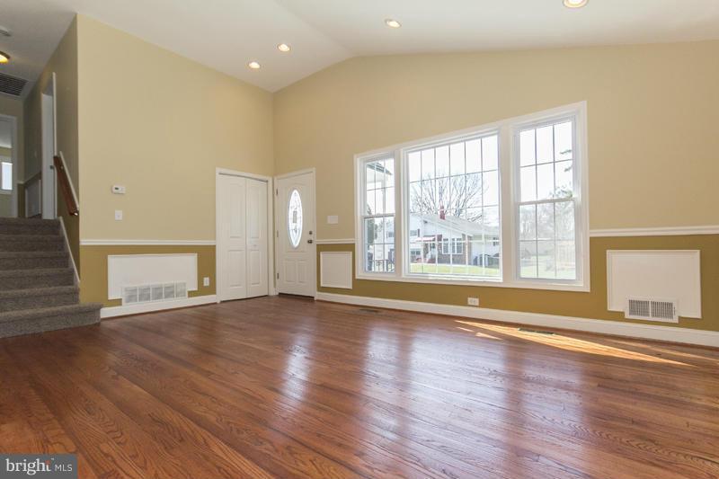 7408 Brompton Road Gwynn Oak, MD 21207 - Photo 5 of 29 Living Room