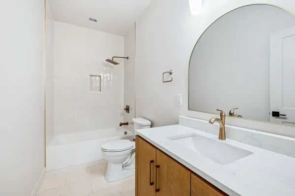 $555,000 | 6384 Old Natchez Trace, Santa Fe, TN 38482