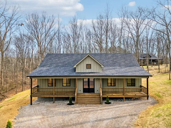 $555,000 | 6384 Old Natchez Trace, Santa Fe, TN 38482