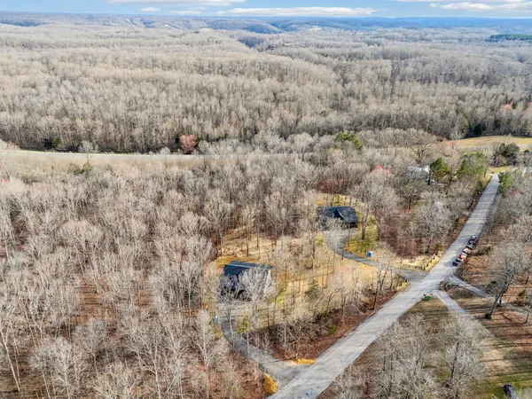 $555,000 | 6384 Old Natchez Trace, Santa Fe, TN 38482