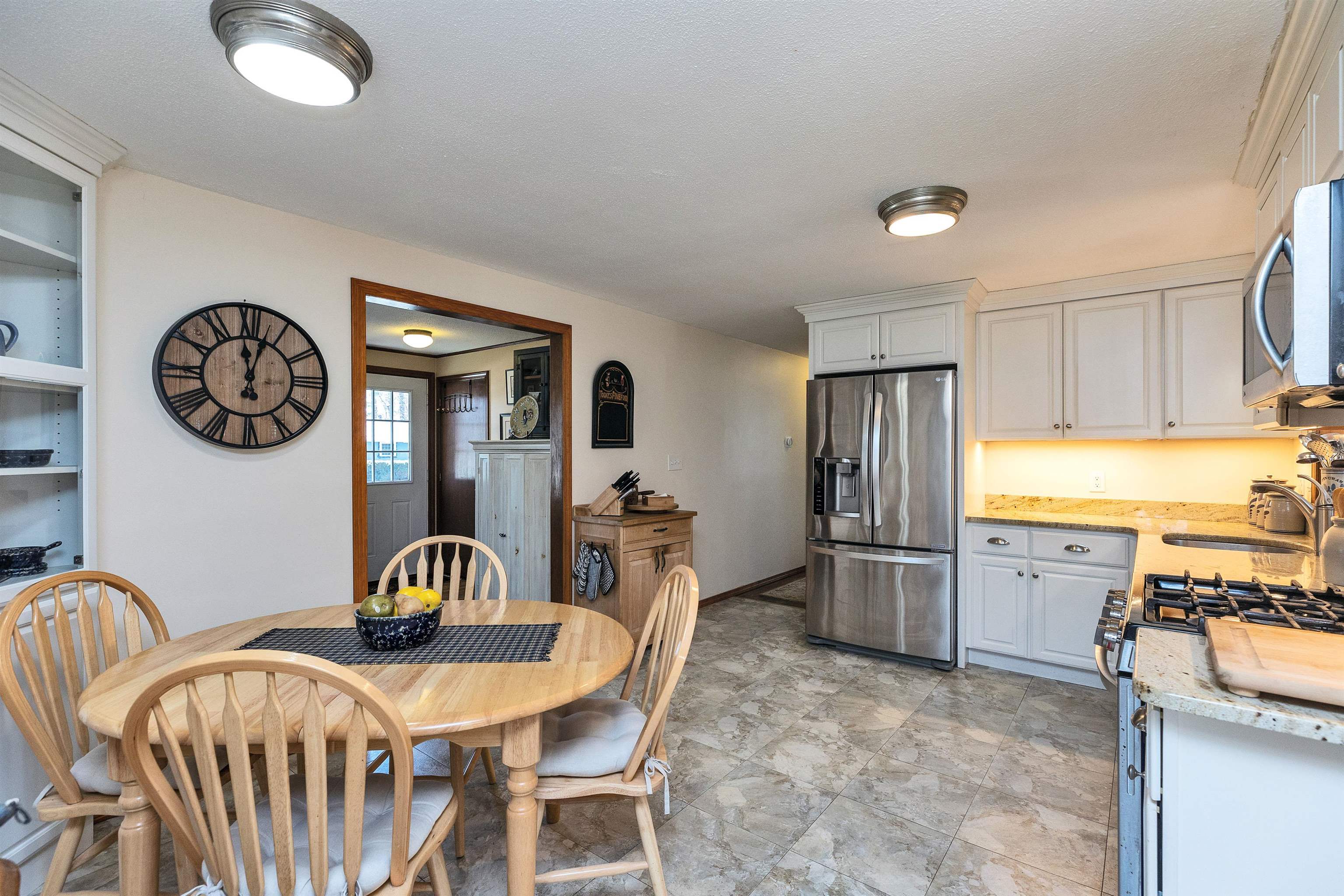 33 Millbrook Drive Milford, NH 03055 - Photo 16 of 42