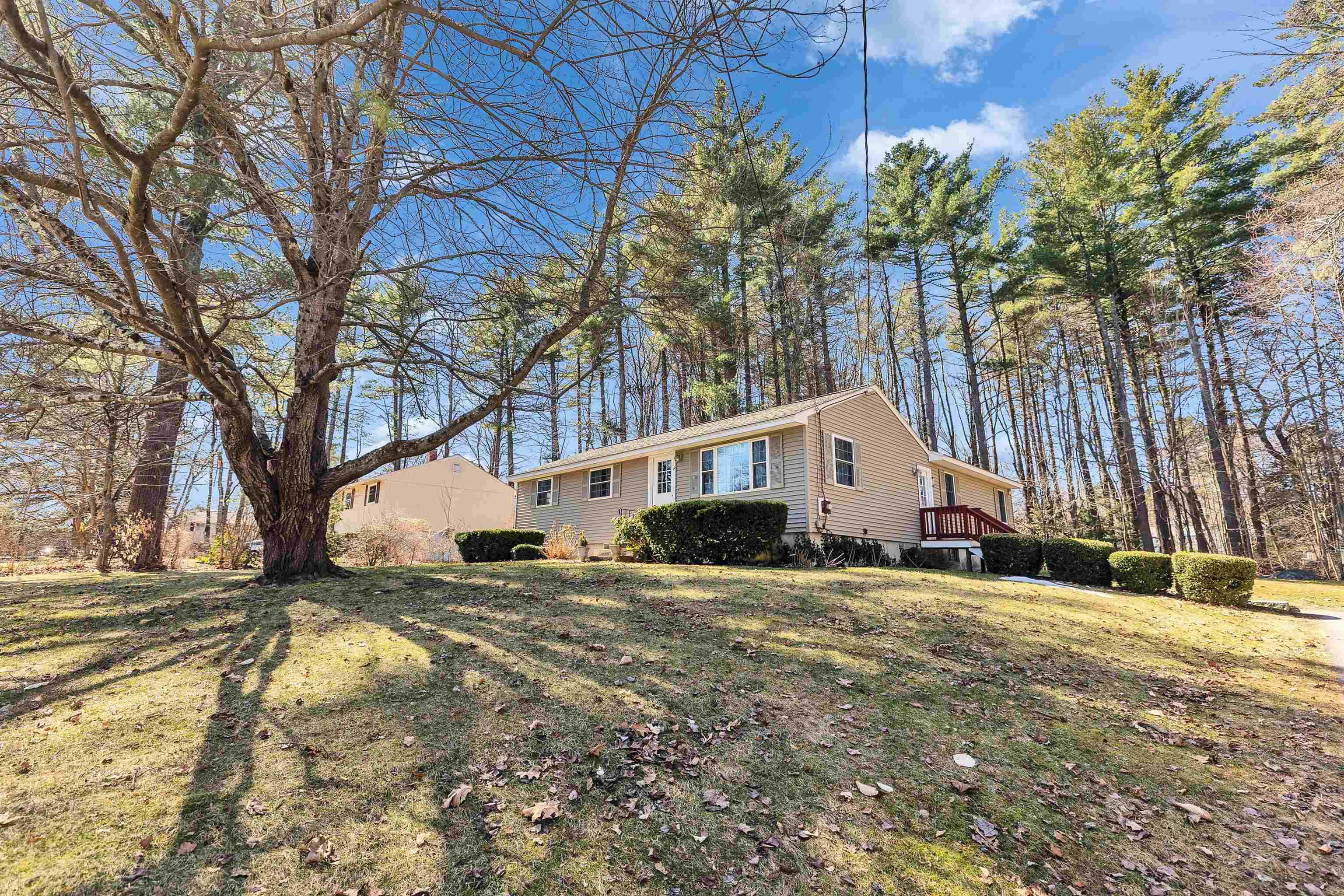 33 Millbrook Drive Milford, NH 03055 - Photo 2 of 42