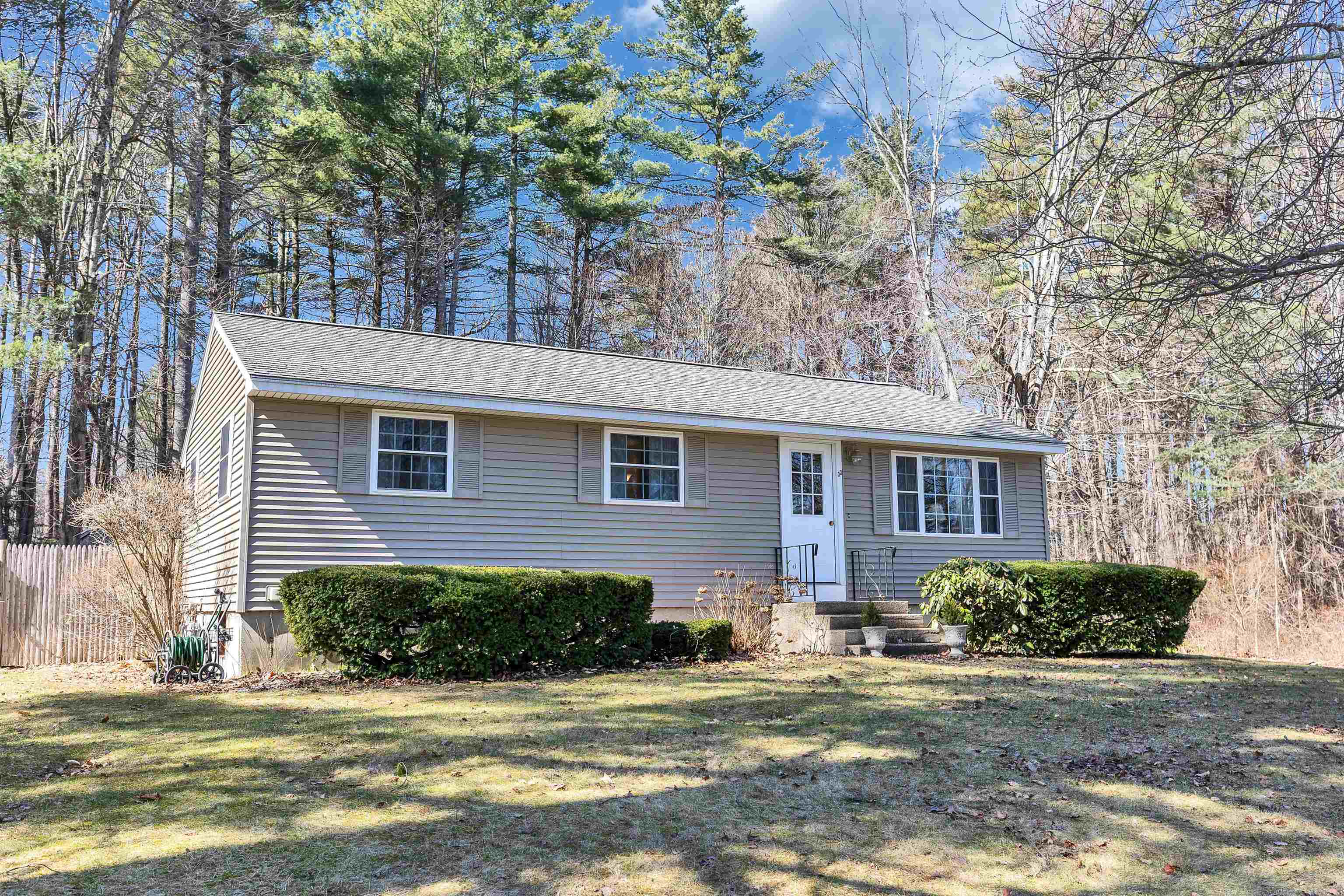 33 Millbrook Drive Milford, NH 03055 - Photo 5 of 42