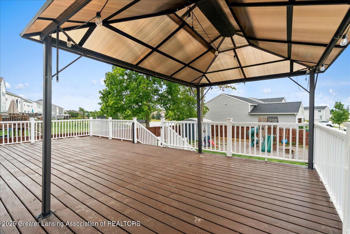 944 Pennine Ridge Way Grand Ledge, MI 48837 - Photo 40 of 52 27-Media Jett - 48