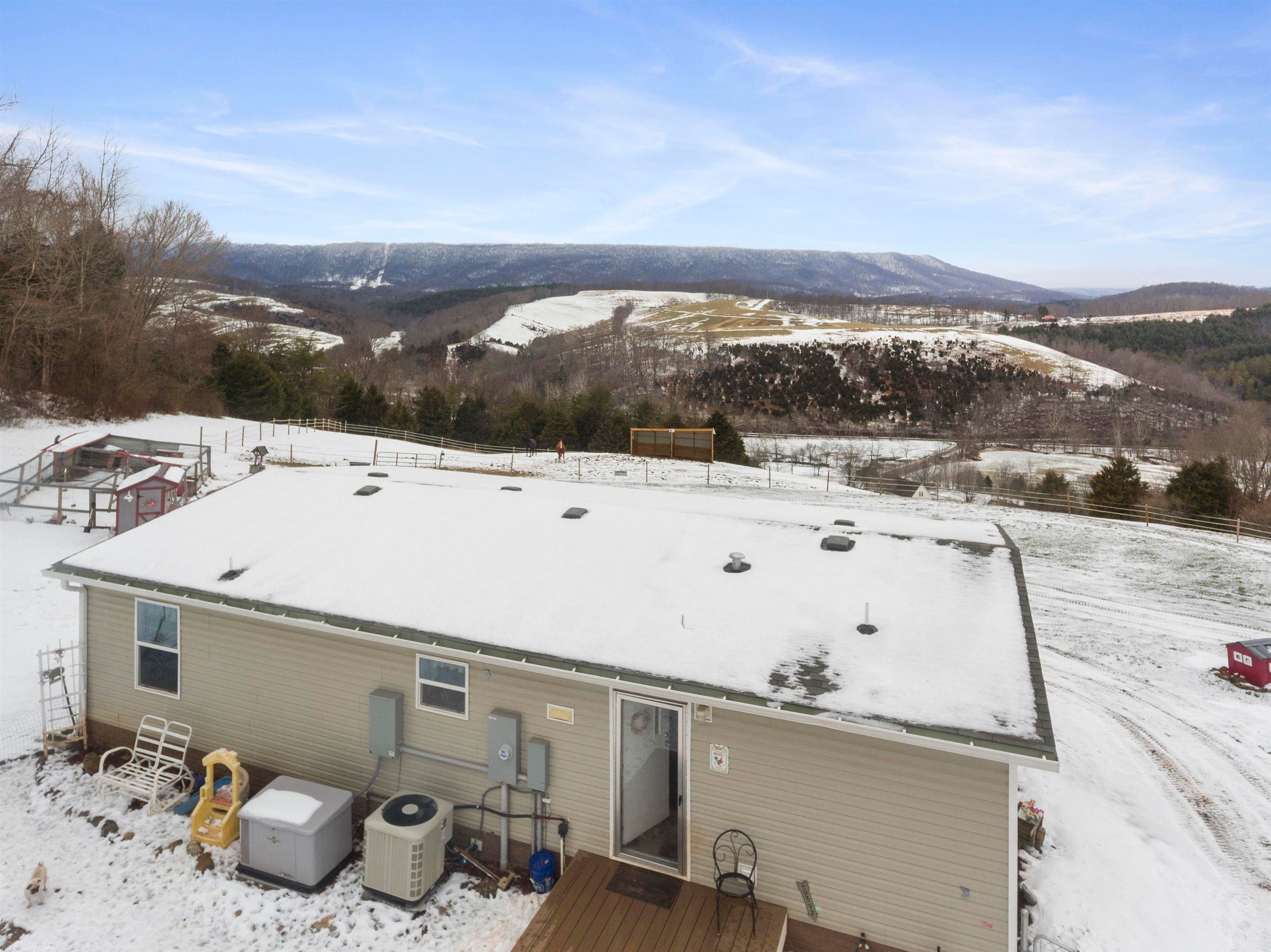 1760 Spring Valley Road Staffordsville, VA 24167 - Photo 13 of 87 Gallery Image 13