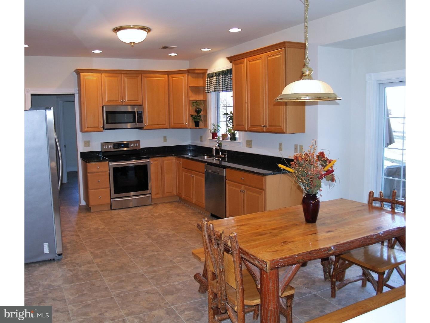 7274 Bell Gate Road Coopersburg, PA 18036 - Photo 3 of 10 Gallery Image 3