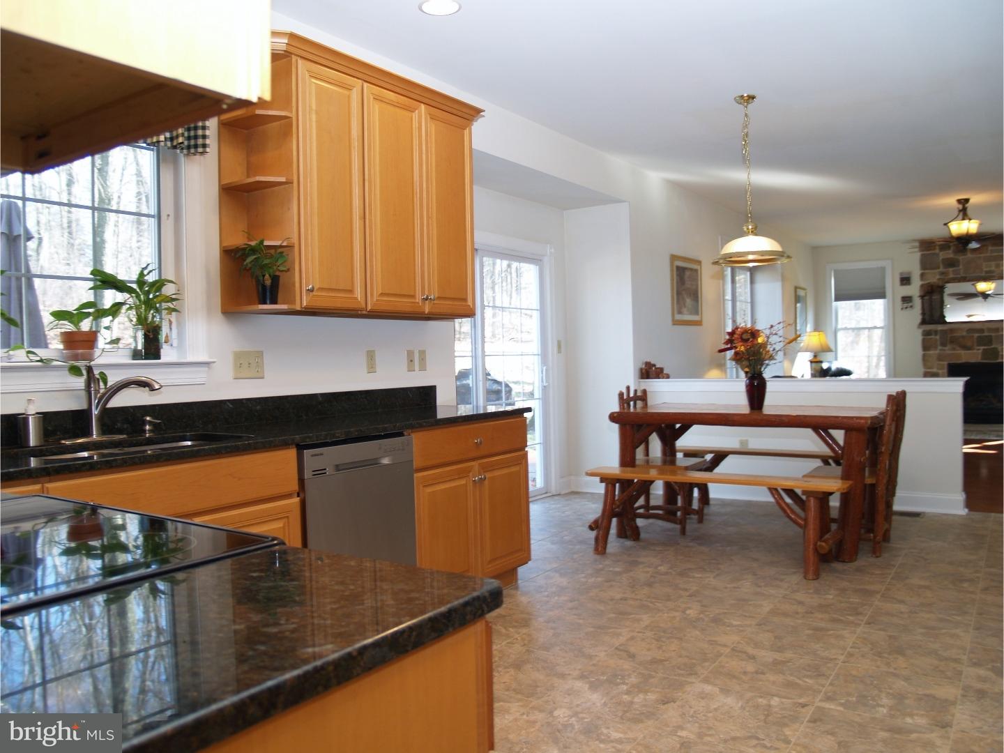 7274 Bell Gate Road Coopersburg, PA 18036 - Photo 4 of 10 Gallery Image 4