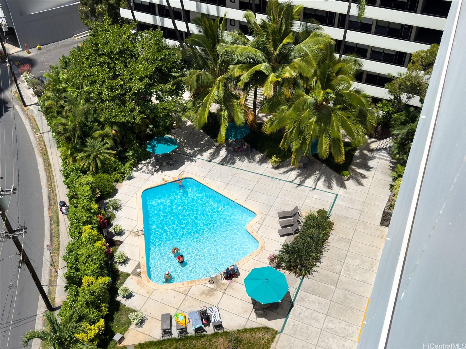 425 Ena Road, Unit 1108A Honolulu, HI 96815 - Photo 13 of 18 Gallery Image 13