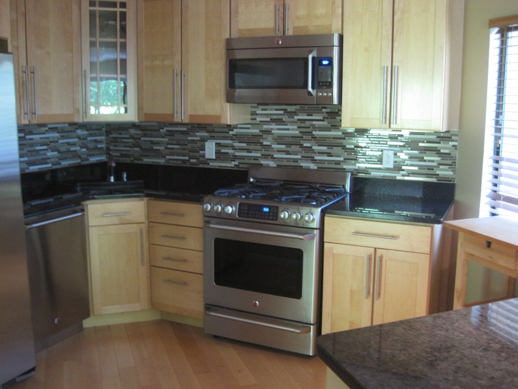106 Mountain Gate Road, Unit 106 Ashland, MA 01721 - Photo 3 of 30 Gallery Image 3