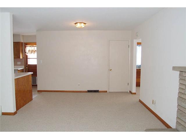 672 Bernhard Road Columbus, OH 43213 - Photo 3 of 15