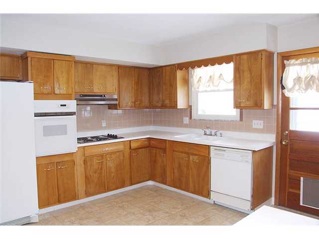 672 Bernhard Road Columbus, OH 43213 - Photo 5 of 15