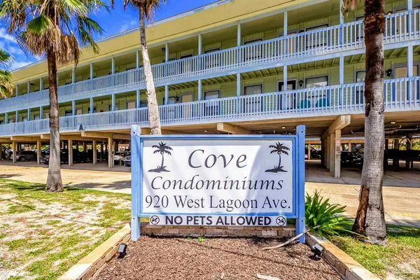 $237,500 | 920 West Lagoon Avenue, Unit A118, Gulf Shores, AL 36542