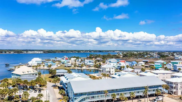$237,500 | 920 West Lagoon Avenue, Unit A118, Gulf Shores, AL 36542