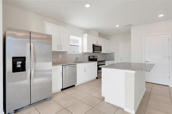 $2,500 | 7780 Syracuse Drive, Clermont, FL 34714