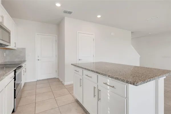 $2,500 | 7780 Syracuse Drive, Clermont, FL 34714