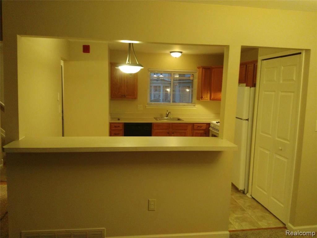 44575 Savery Drive Canton, MI 48187 - Photo 10 of 25