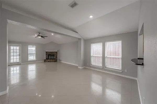 $2,365 | 7414 Lake Front Trail, Arlington, TX 76002