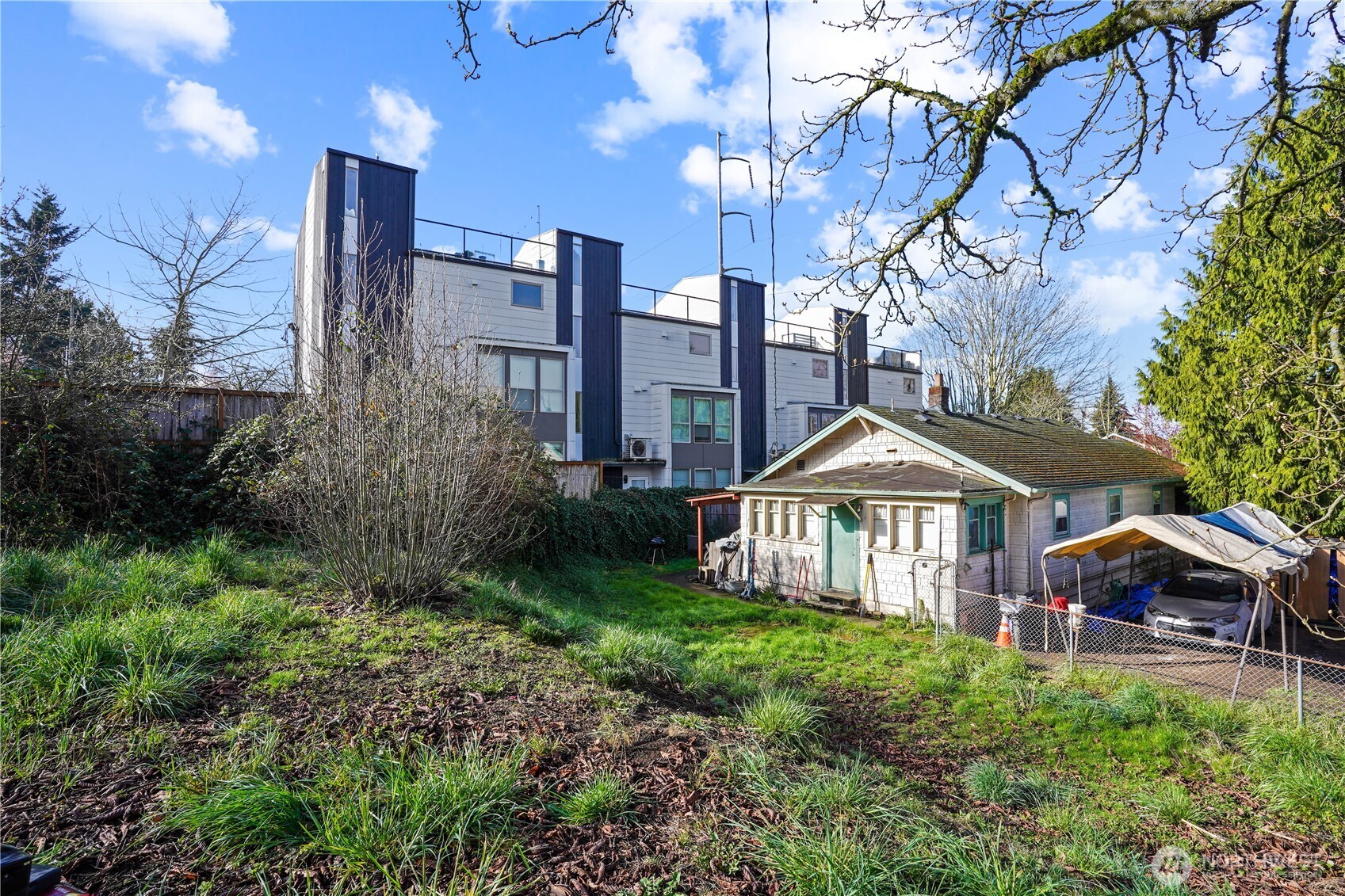 86-xx Delridge Way Southwest Seattle, WA 98106 - Photo 2 of 11