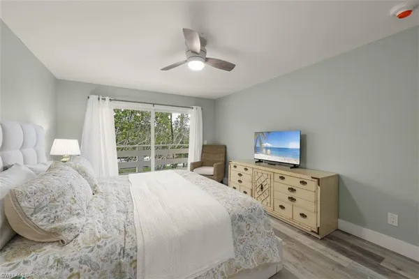 $1,000,000 | 585 East Gulf Drive, Unit A2, Sanibel, FL 33957