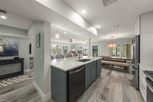 $1,000,000 | 585 East Gulf Drive, Unit A2, Sanibel, FL 33957