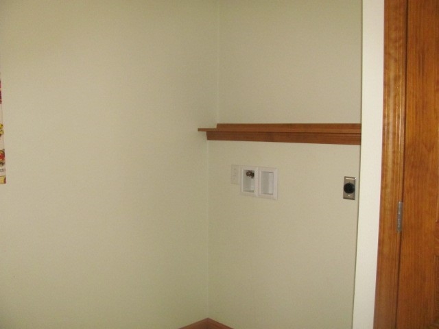 355 West Chestnut Street Canton, IL 61520 - Photo 5 of 27 Gallery Image 5