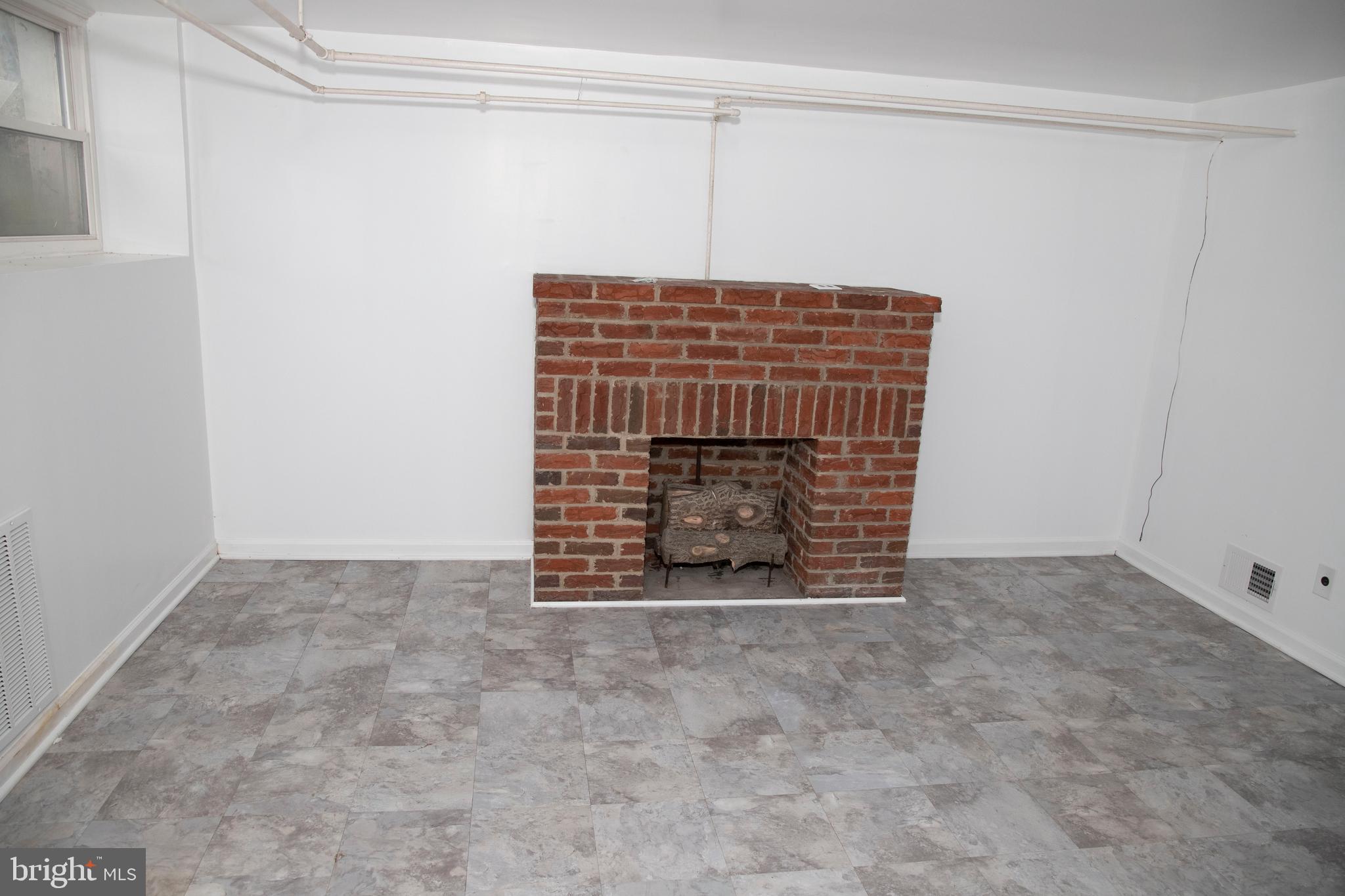 1543 Northwick Road Baltimore, MD 21218 - Photo 43 of 55 Basement Room