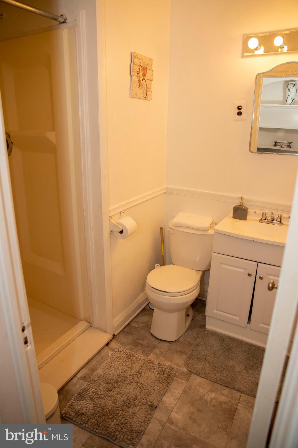 1543 Northwick Road Baltimore, MD 21218 - Photo 10 of 55 1st Floor Bath