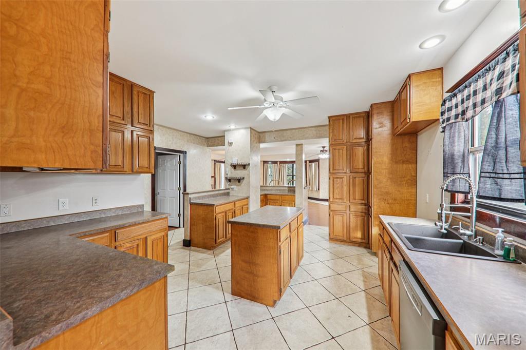 8602 East Kirsch Road Troy, IL 62294 - Photo 19 of 62