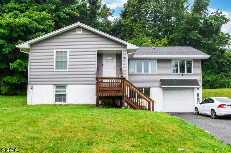 2 Glen Road Vernon, NJ 07422 - Photo 1 of 30
