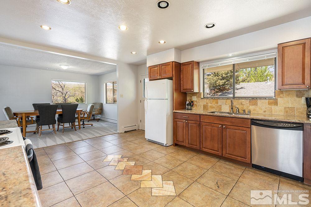 3370 Lookout Place Reno, NV 89503 - Photo 7 of 22 Photo 7