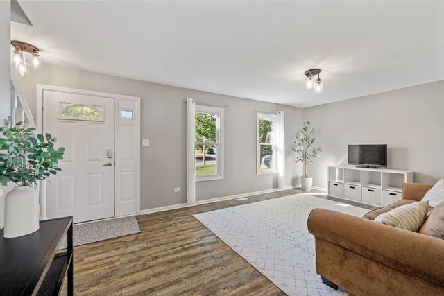 $390,000 | 1500 Howland Drive, Joliet, IL 60431