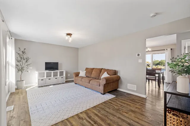 $390,000 | 1500 Howland Drive, Joliet, IL 60431