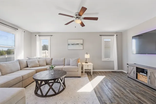 $390,000 | 1500 Howland Drive, Joliet, IL 60431