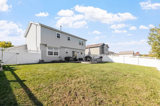 $390,000 | 1500 Howland Drive, Joliet, IL 60431