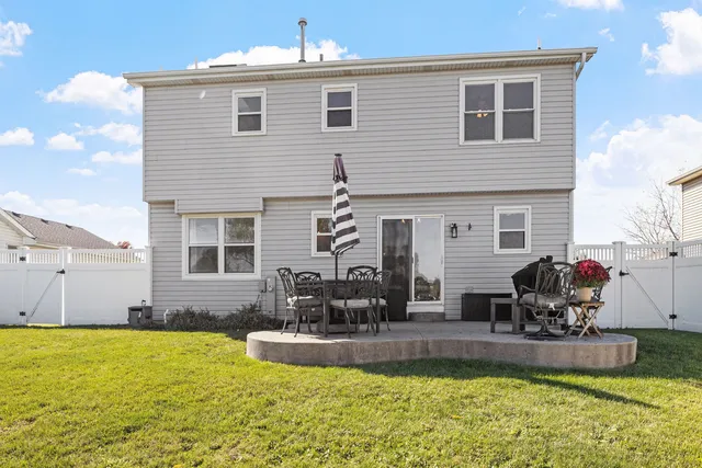 $390,000 | 1500 Howland Drive, Joliet, IL 60431