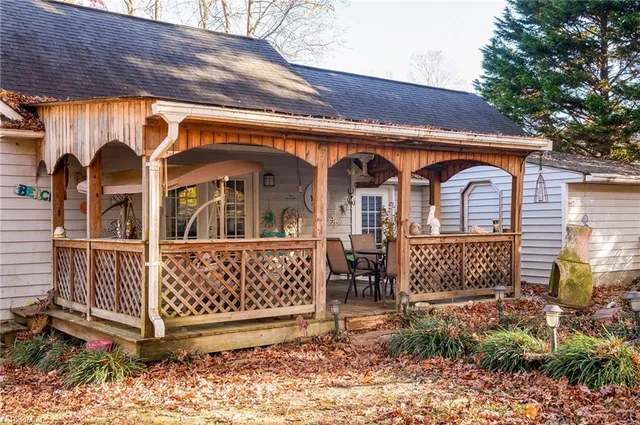$315,000 | 251 Kelly Lane, Lexington, NC 27295