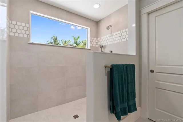 $6,975,000 | 6460 Southeast Harbor Circle, Stuart, FL 34996