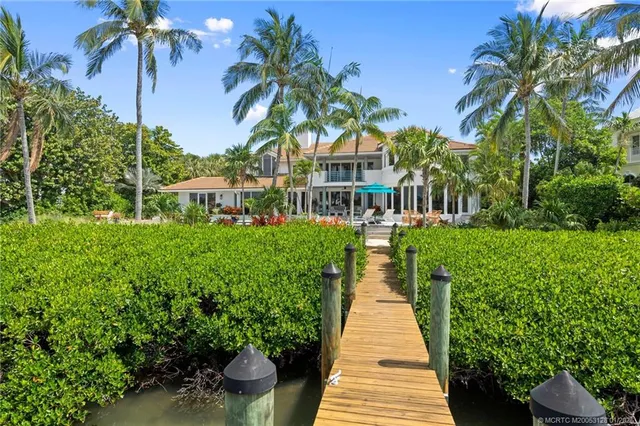 $6,975,000 | 6460 Southeast Harbor Circle, Stuart, FL 34996