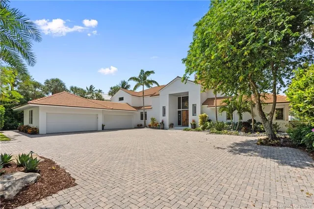 $6,975,000 | 6460 Southeast Harbor Circle, Stuart, FL 34996