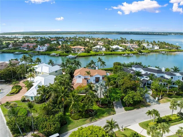 $6,975,000 | 6460 Southeast Harbor Circle, Stuart, FL 34996