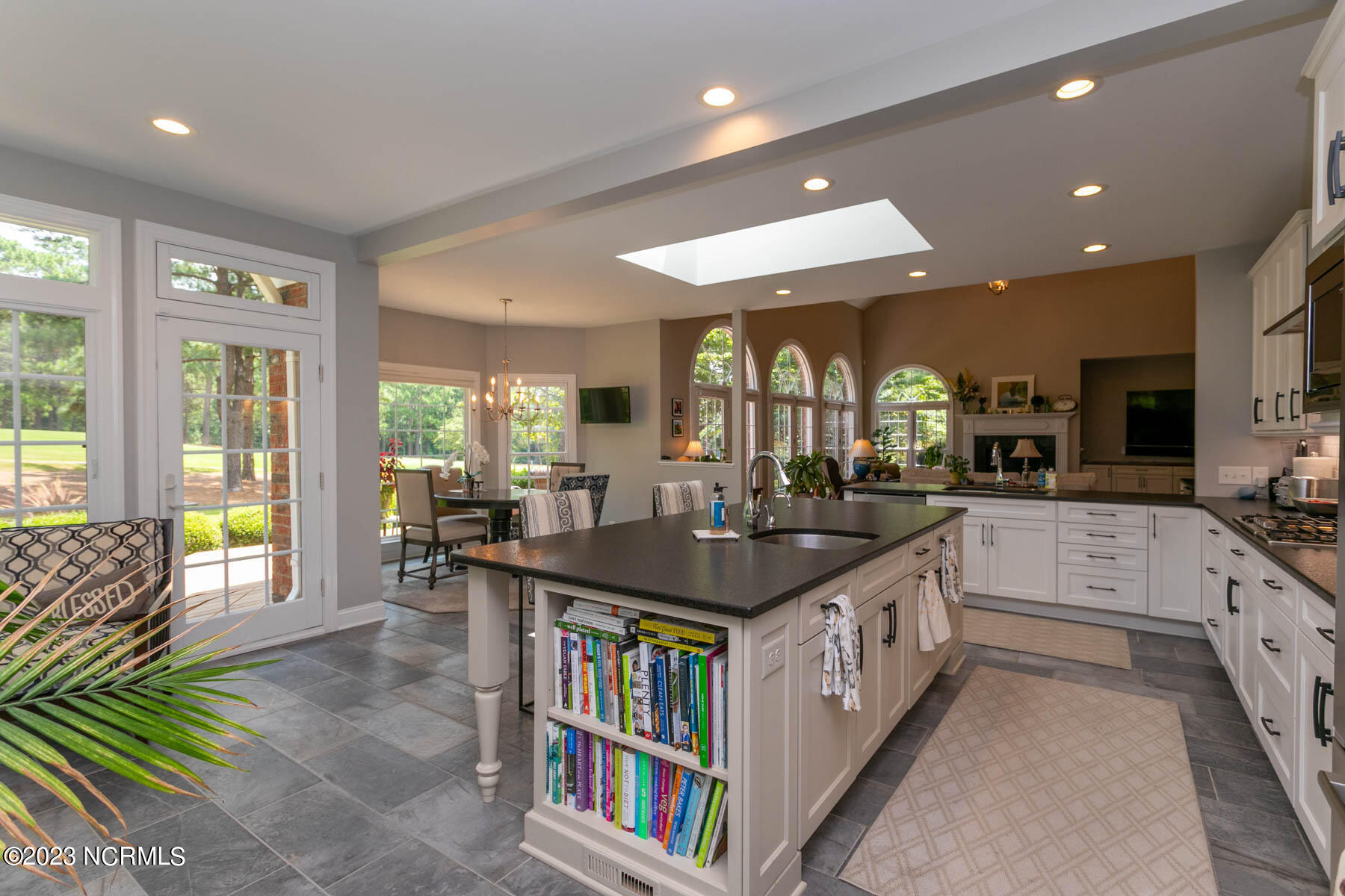 125 Hearthstone Road Pinehurst, NC 28374 - Photo 12 of 43 kitchen6