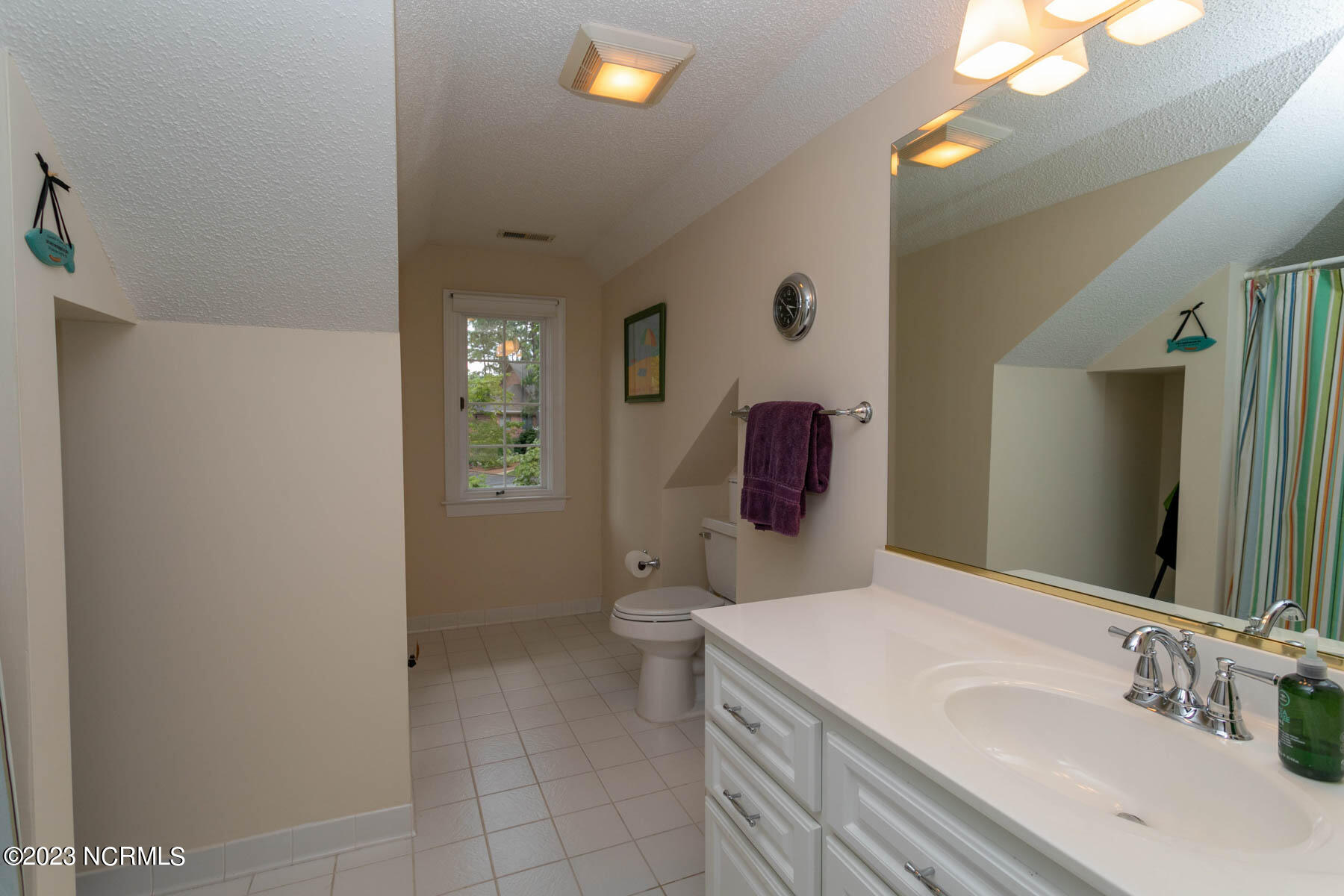 125 Hearthstone Road Pinehurst, NC 28374 - Photo 27 of 43 upper bath1