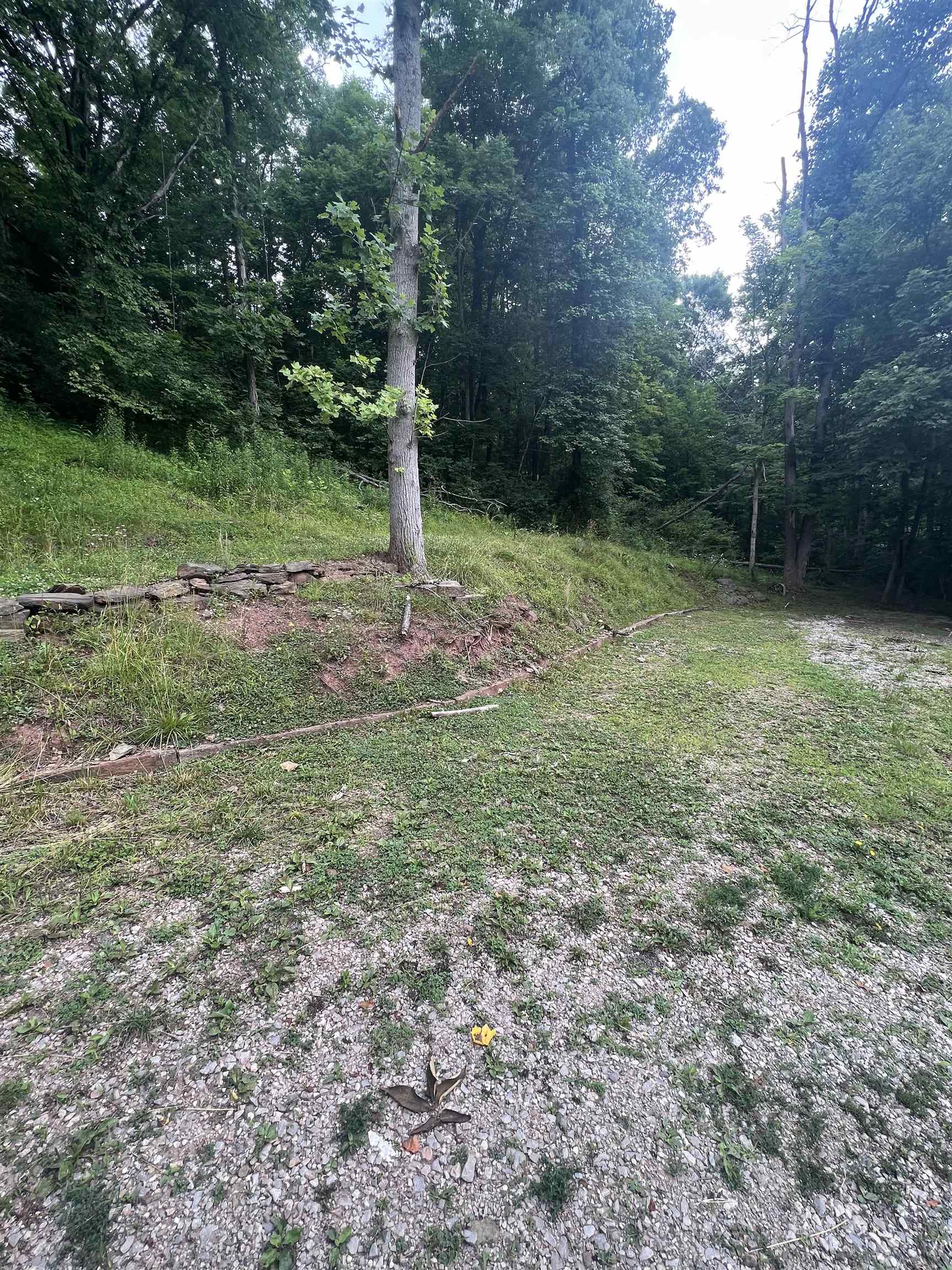 871 Co Rte 7/3 Charleston, WV 25312 - Photo 27 of 28
