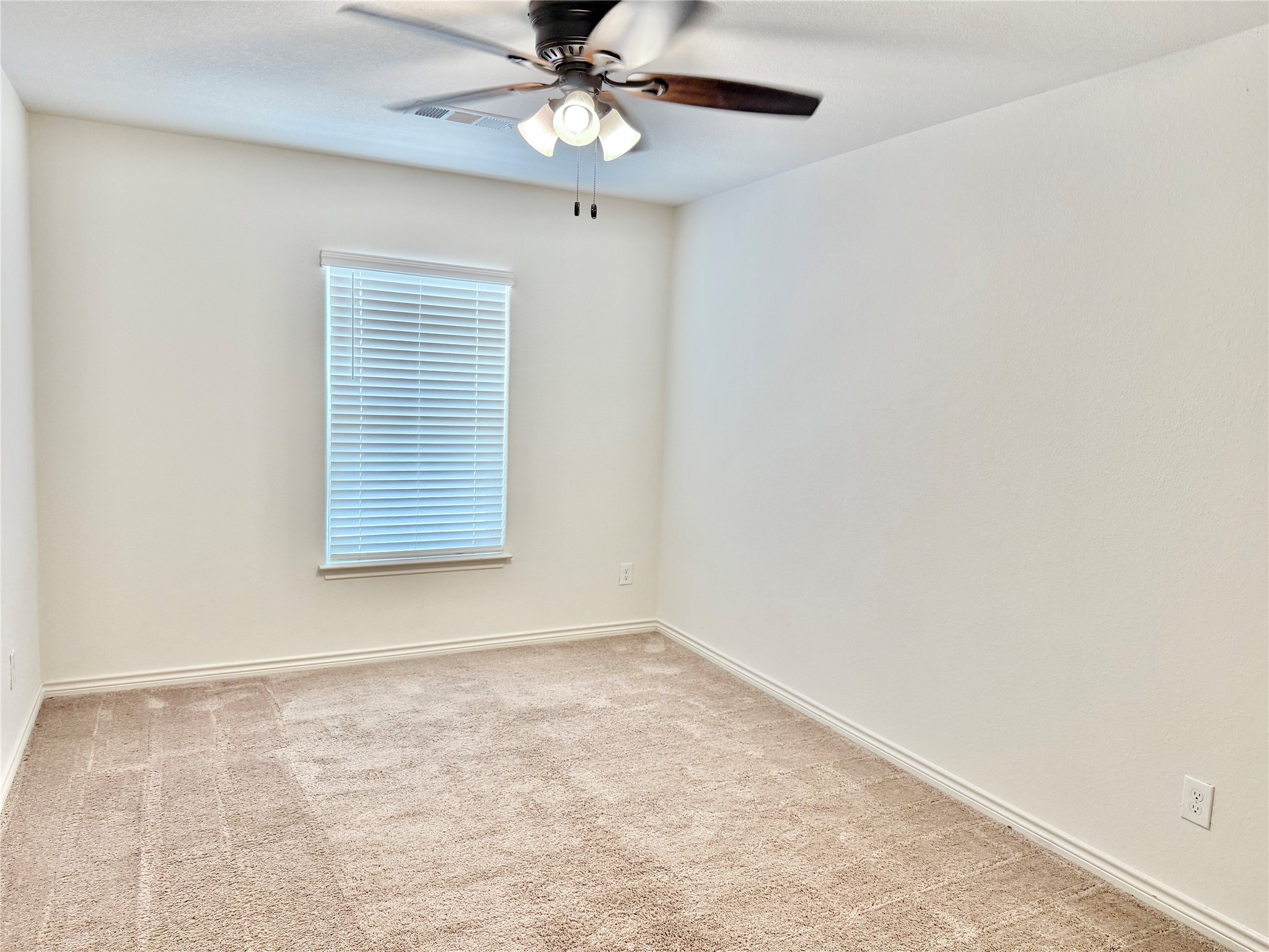 521 Locksley Cove Jarrell, TX 76537 - Photo 7 of 17