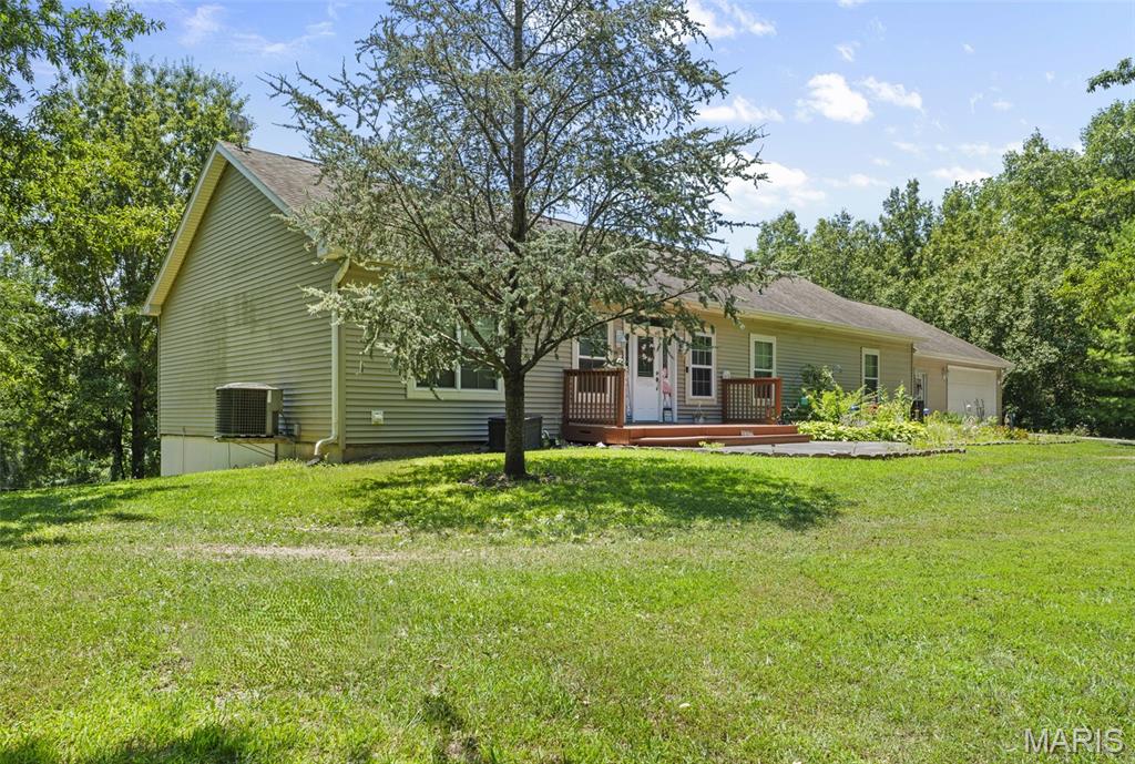 6844 Quercus Grove Road Edwardsville, IL 62025 - Photo 4 of 60