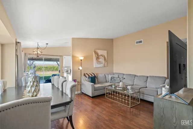 $950,000 | Undisclosed Address, Santa Clarita, CA 91350