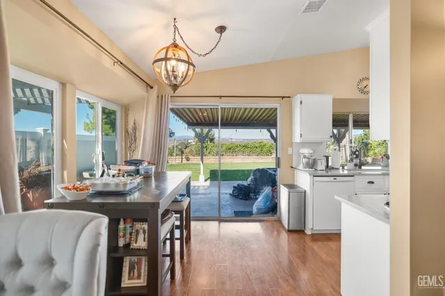 $950,000 | Undisclosed Address, Santa Clarita, CA 91350