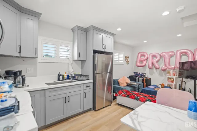 $950,000 | Undisclosed Address, Santa Clarita, CA 91350