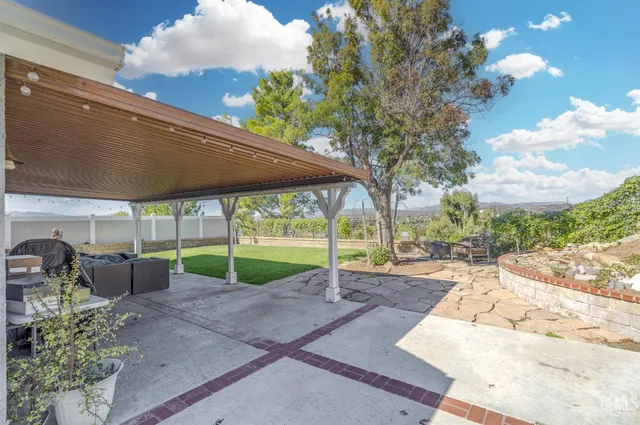 $950,000 | Undisclosed Address, Santa Clarita, CA 91350