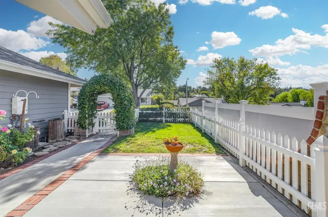 $950,000 | Undisclosed Address, Santa Clarita, CA 91350